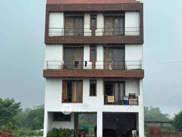 Flat for rent in South Delhi, Deri