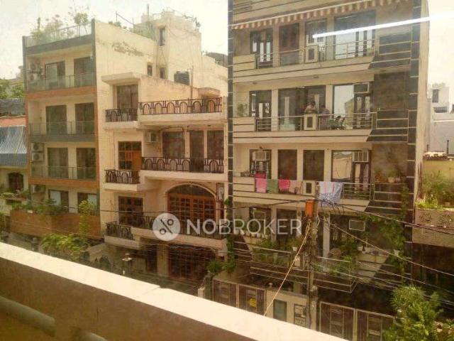 Flat for rent in West Delhi, Deri