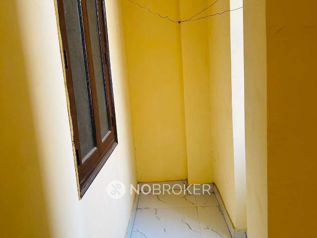 Flat for rent in Deri