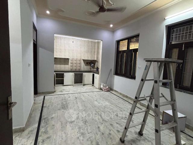 Flat for rent in South West Delhi, Deri