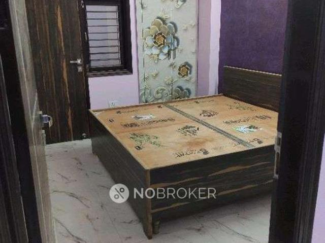 Flat for rent in Deri