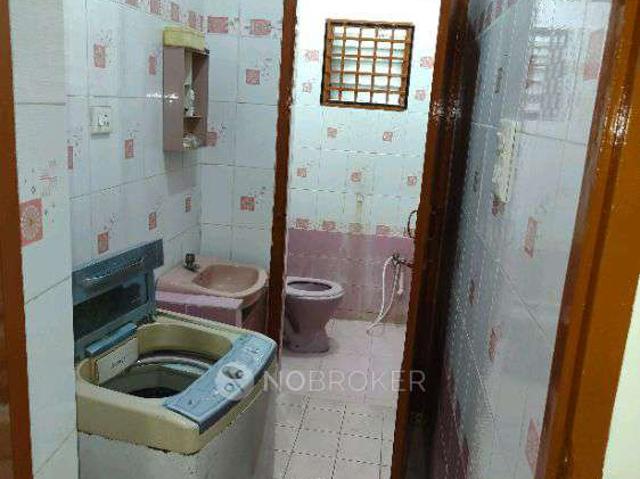 Flat for rent in Adyar, Tamil Nadu