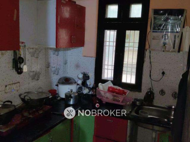 Flat for sale in West Delhi, Deri