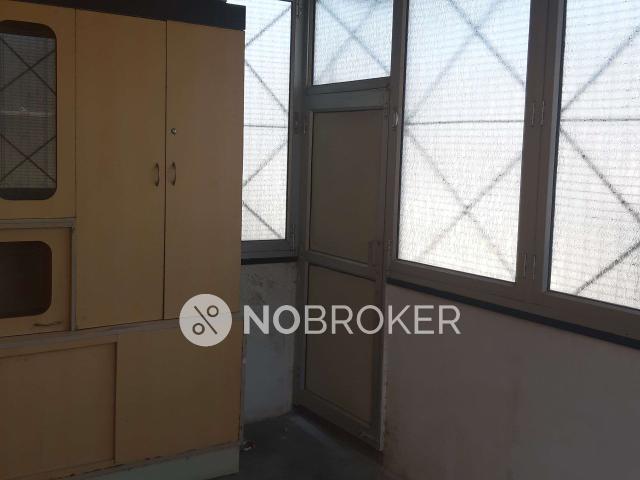 Flat for rent in Deri