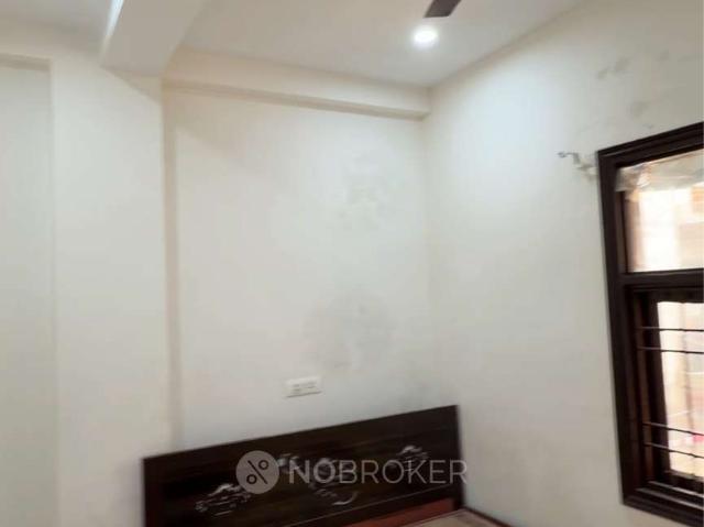 Flat for rent in North West Delhi, Deri