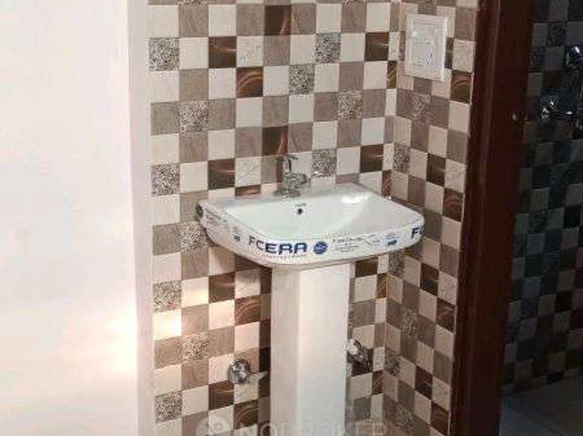 Flat for rent in South West Delhi, Deri