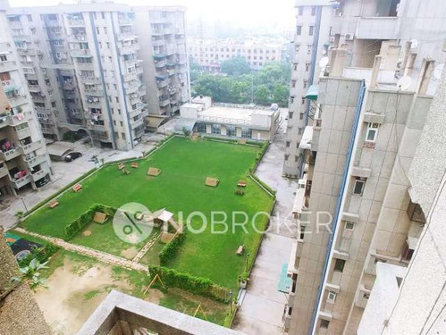 Flat for sale in North Delhi, Deri