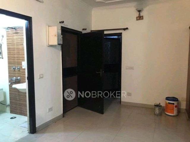 Flat for rent in Deri