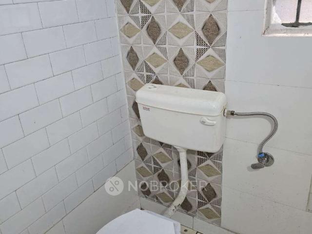 Flat for rent in South West Delhi, Deri
