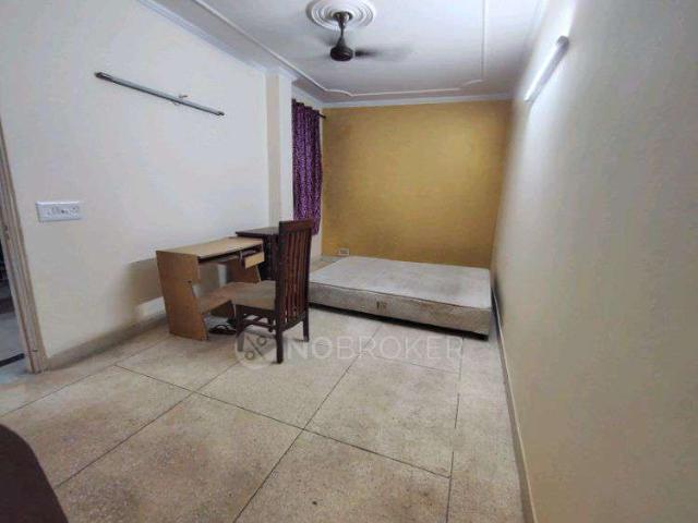 Flat for rent in South Delhi, Deri