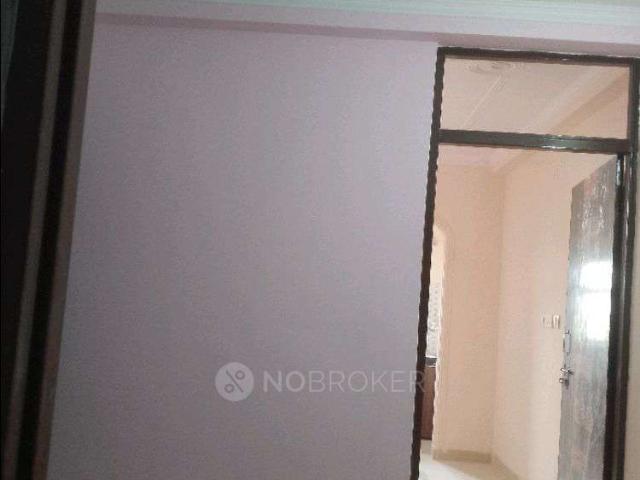 Flat for rent in South Delhi, Deri