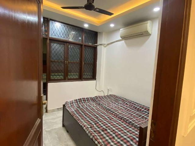 Flat for rent in South Delhi, Deri
