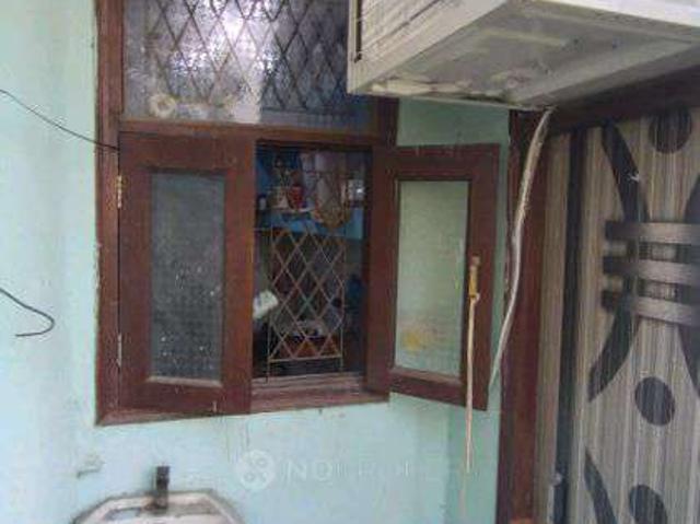 Flat for rent in East Delhi, Deri