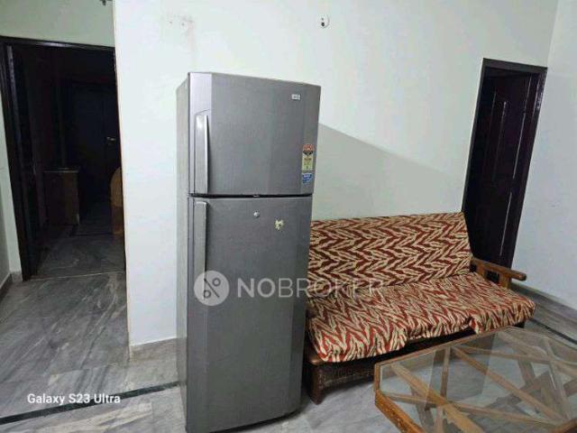 Flat for rent in West Delhi, Deri