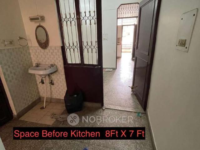 Flat for rent in West Delhi, Deri