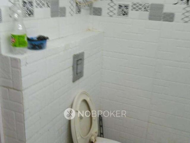 Flat for rent in West Delhi, Deri