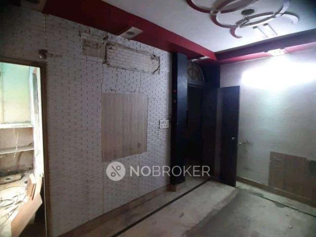 Flat for sale in West Delhi, Deri