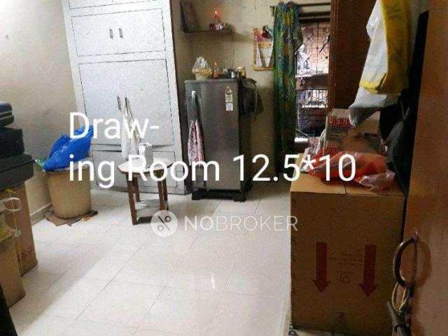 Flat for sale in West Delhi, Deri
