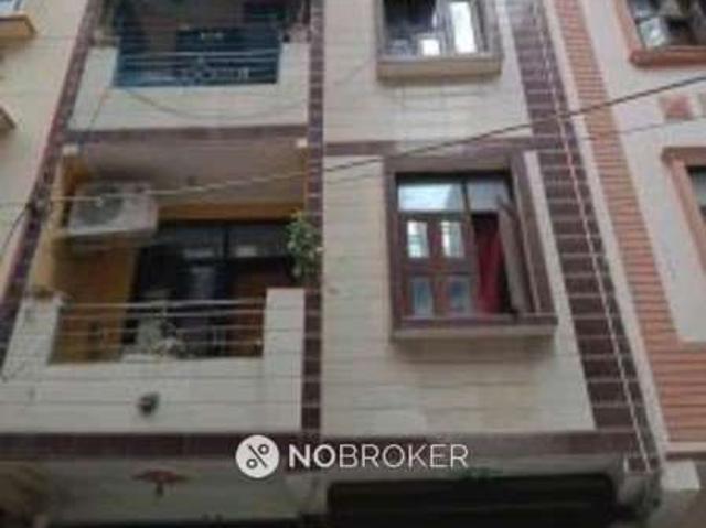 Flat for sale in East Delhi, Deri