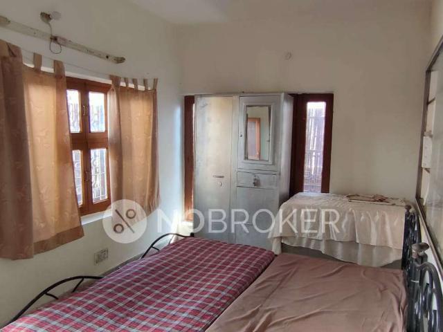 Flat for rent in South Delhi, Deri