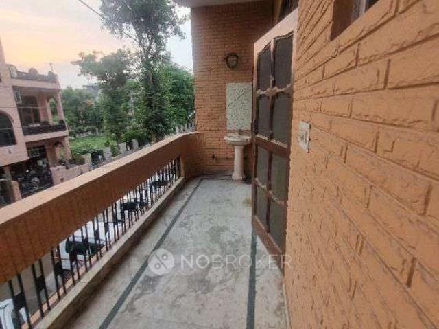 Flat for rent in Hariana