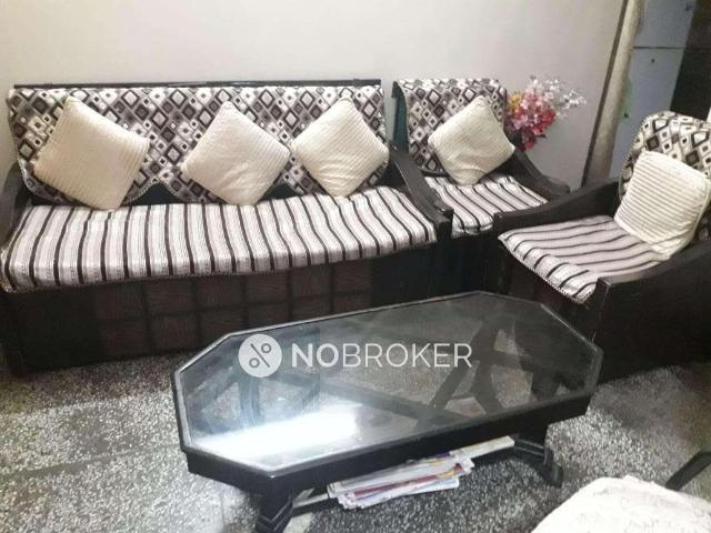 Flat for sale in West Delhi, Deri