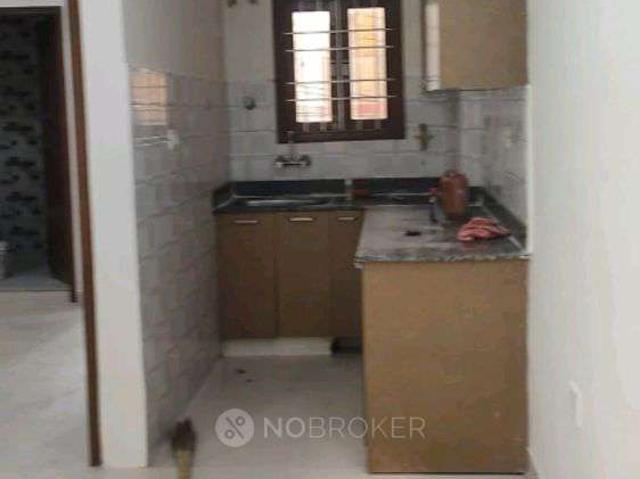 Flat for rent in South Delhi, Deri