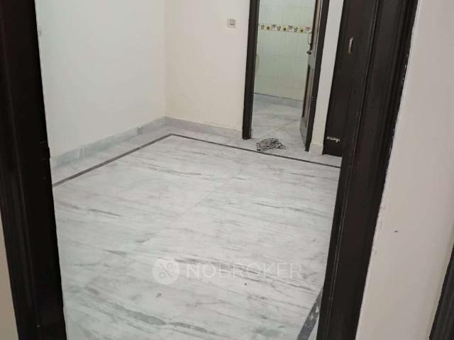 Flat for rent in West Delhi, Deri