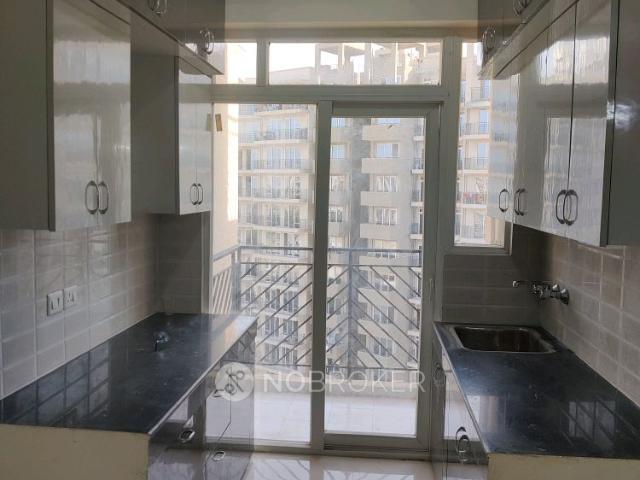 Flat for rent in Hariana
