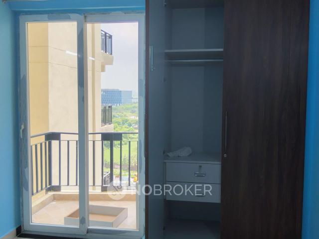 Flat for rent in Sector 143B, Noida