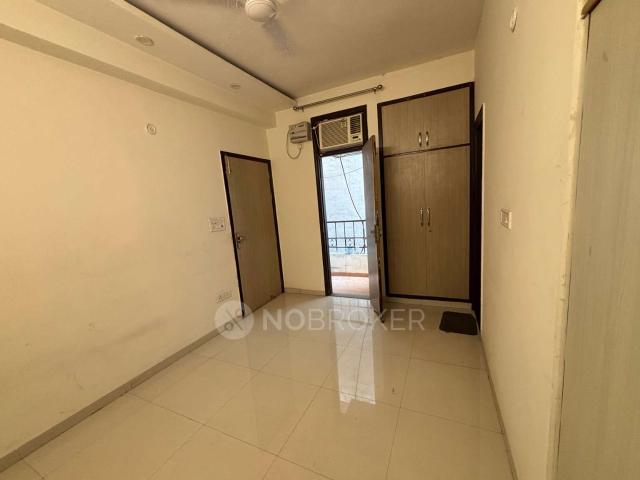 Flat for sale in South West Delhi, Deri