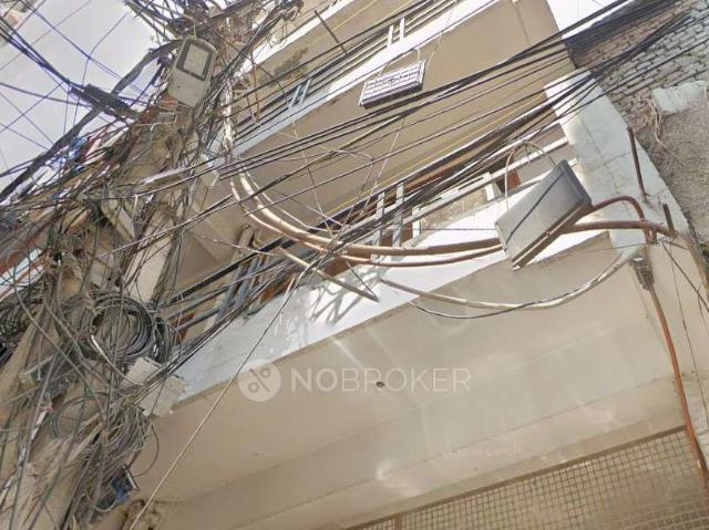Flat for rent in South Delhi, Deri