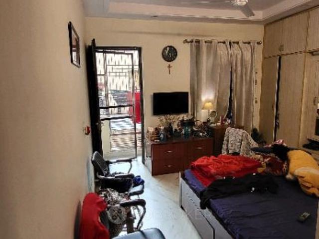 Flat for rent in West Delhi, Deri