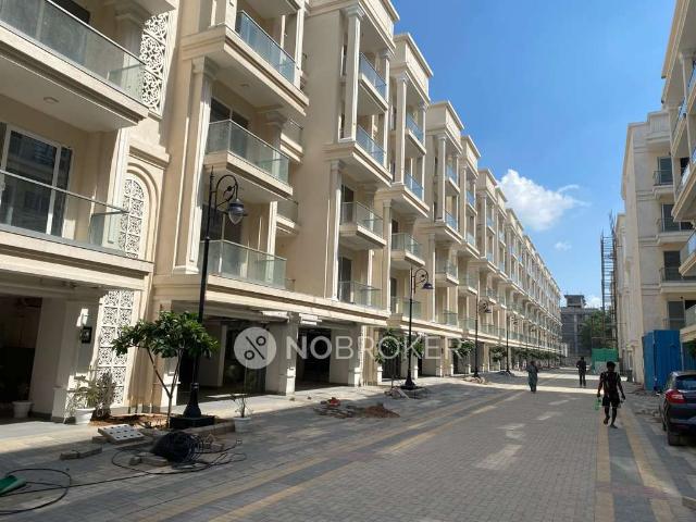 Flat for rent in Hariana