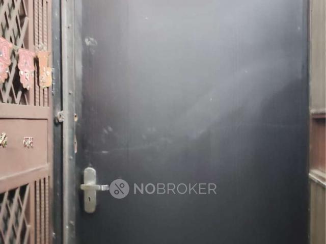 Flat for sale in New Delhi, Delhi