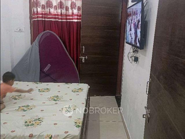 Flat for rent in West Delhi, Deri