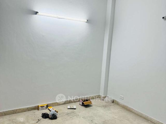 Flat for rent in South Delhi, Deri
