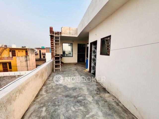 Flat for rent in South West Delhi, Deri