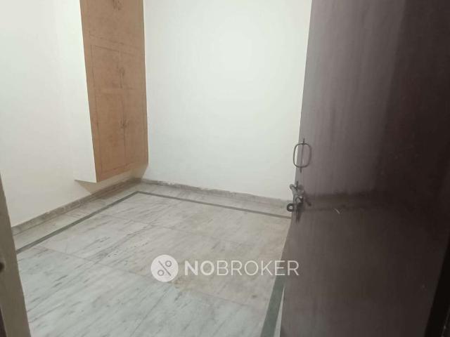 Flat for rent in West Delhi, Deri