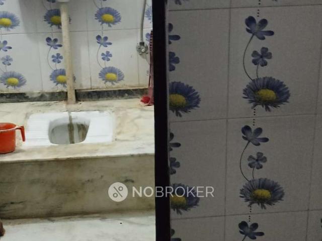 Flat for rent in South Delhi, Deri