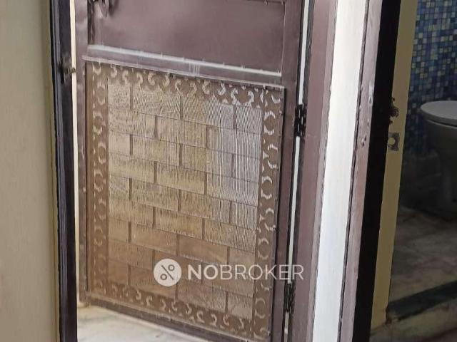 Flat for sale in South Delhi, Deri