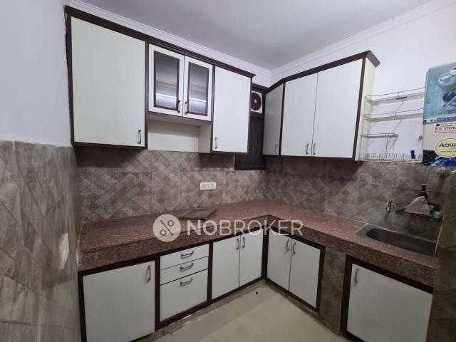Flat for rent in South Delhi, Deri