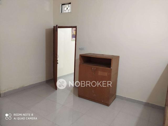 Flat for rent in South Delhi, Deri