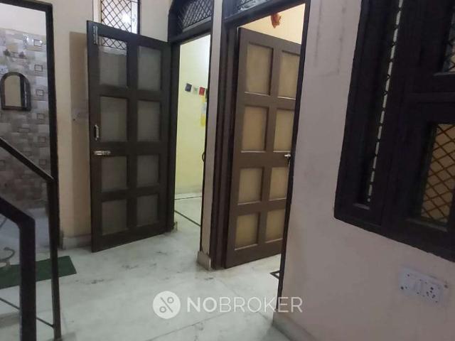 Flat for rent in West Delhi, Deri
