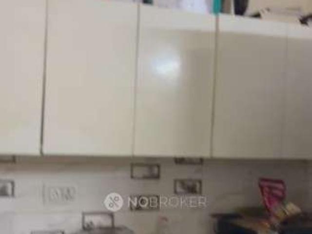 Flat for rent in Deri
