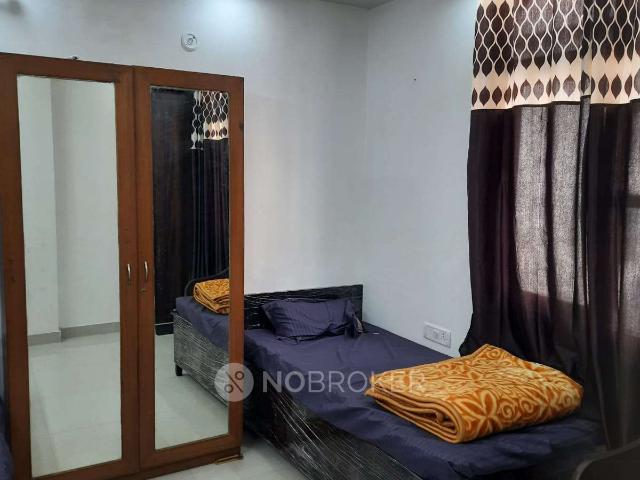 Flat for rent in Deri