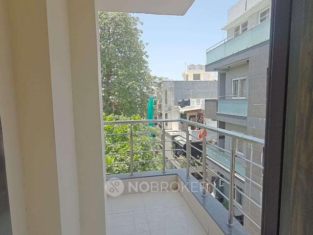 Flat for rent in West Delhi, Deri