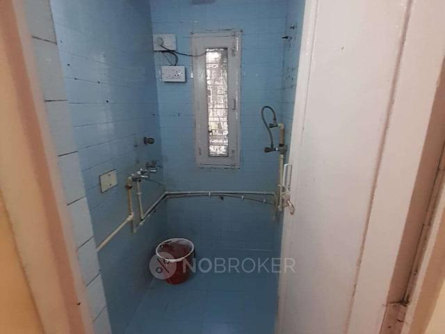 Flat for rent in West Delhi, Deri
