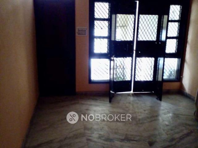 Flat for rent in Deri