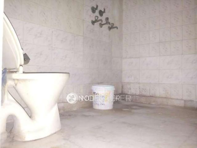 Flat for rent in East Delhi, Deri